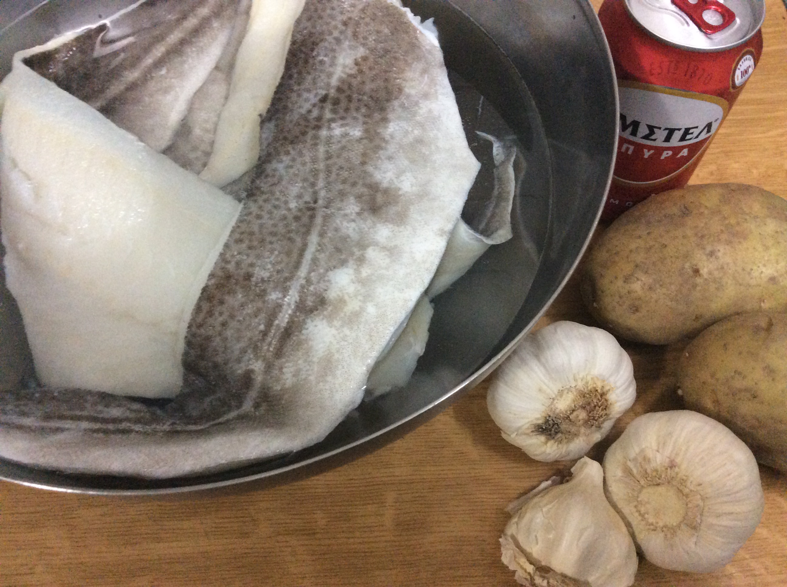 Stockfisch und Knoblauchpüree-Das traditionelle Rezept für den 25. Μärz ...