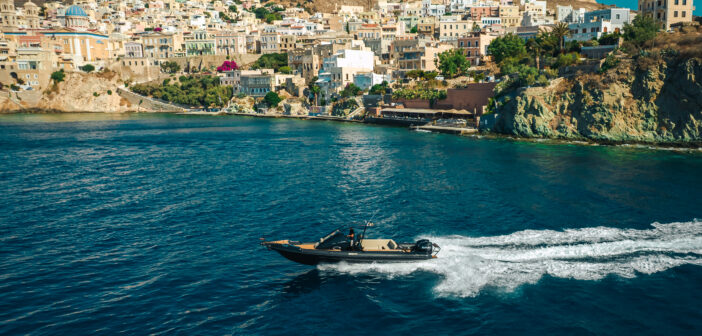 Navigieren entlang der Küstenzauber von Syros