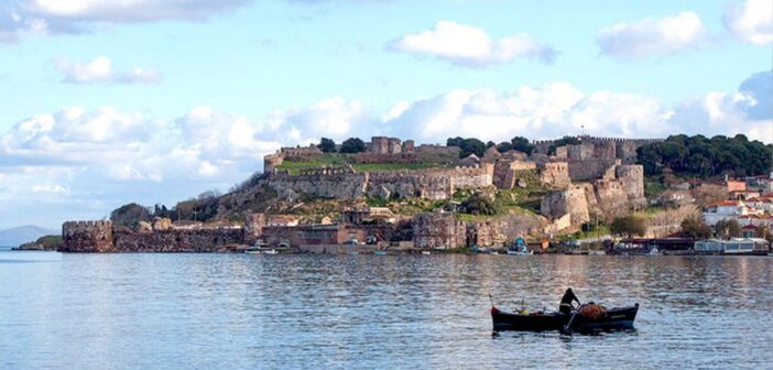 Lesvos erleben: Naturwunder und Küstenparadiese erkunden